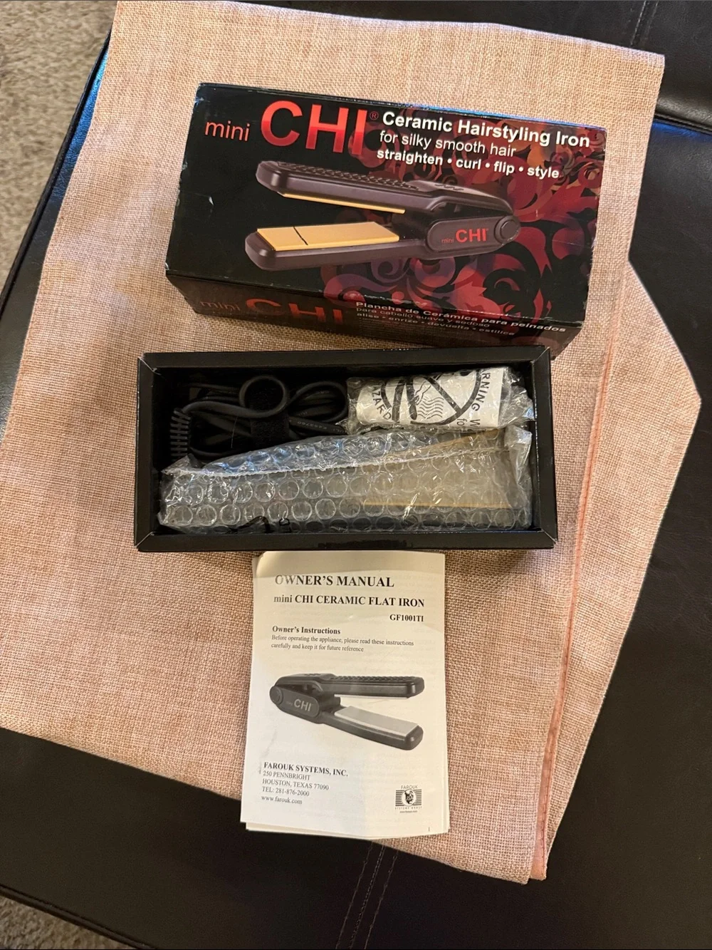 Mini CHI Ceramic Hairstyling Iron in Black